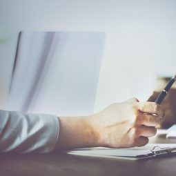 Things-You-Should-Know-About-Traveling-Notary-Services